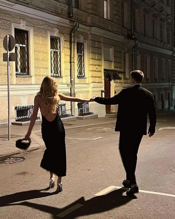 A cover of "case" cluster. The owner is girlslikevintage. The cluster consists of 27 elements.