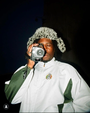 A cover of "Type Beat Aesthetic" cluster. The owner is eyesofiv. The cluster consists of 33 elements.