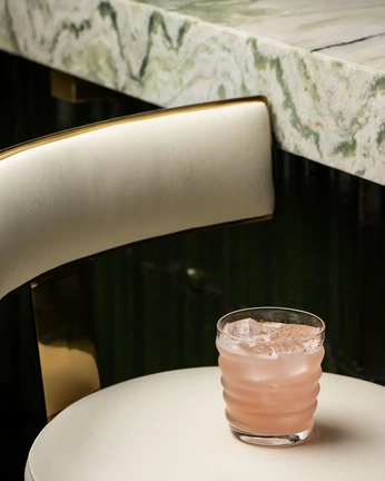 A cover of "LA ROSA" cluster. The owner is velimar. The cluster consists of 39 elements.