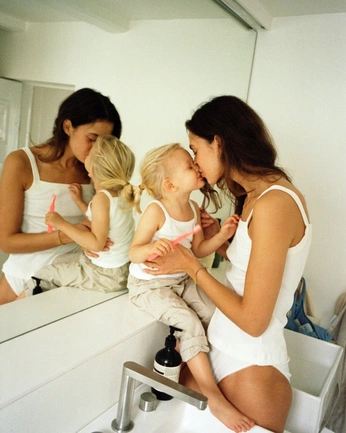 A cover of "Mothers Day" cluster. The owner is xenialally. The cluster consists of 36 elements.