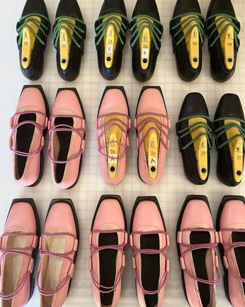 A cover of "Pink" cluster. The owner is colourjo. The cluster consists of 6 elements.