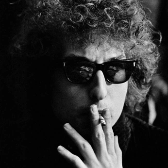 A cover of "this is the end" cluster. The owner is antoniacfg. The cluster consists of 6 elements.