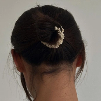 A cover of "Hair" cluster. The owner is haverst. The cluster consists of 16 elements.