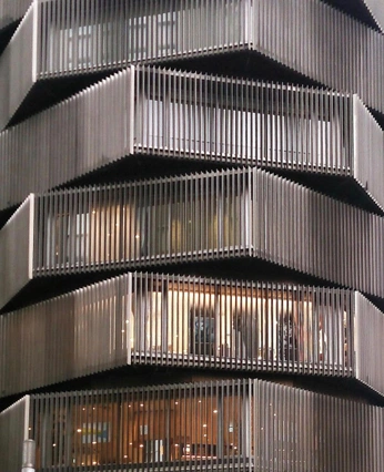 A cover of "ARCH.ITECTURE" cluster. The owner is saramv. The cluster consists of 1 element.