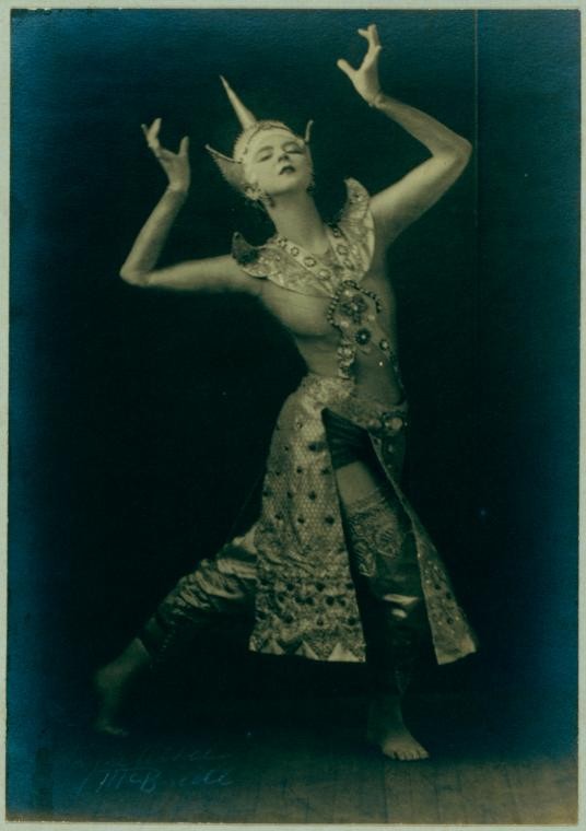 Vintage Photos & Ads