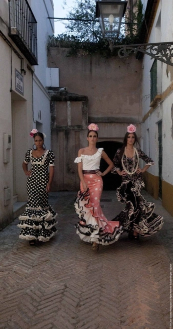 A cover of "Desialler" cluster. The owner is desiii. The cluster consists of 8 elements.