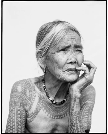 A cover of "Tattuages" cluster. The owner is mik09hernan. The cluster consists of 18 elements.