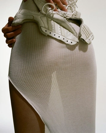 A cover of "Lighting" cluster. The owner is melmomood. The cluster consists of 1 element.