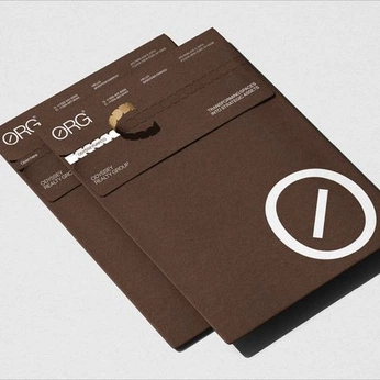 A cover of "Curve Studio." cluster. The owner is marijardim. The cluster consists of 15 elements.