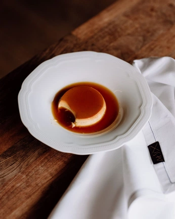 A cover of "Sweet 🍯" cluster. The owner is anafestini. The cluster consists of 57 elements.