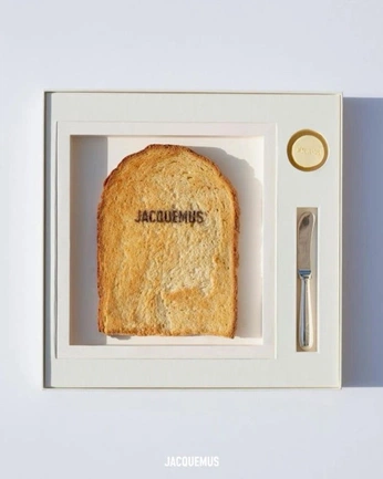 A cover of "Luxury Branding" cluster. The owner is patta.studio. The cluster consists of 10 elements.