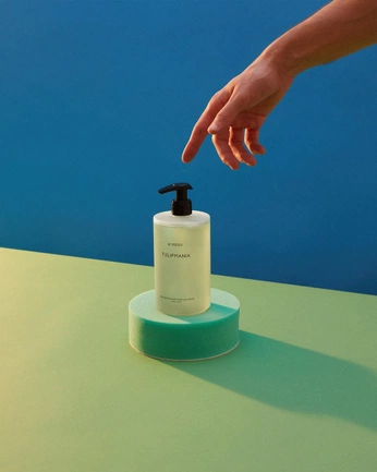 A cover of "product photography" cluster. The owner is gemmalee. The cluster consists of 91 elements.