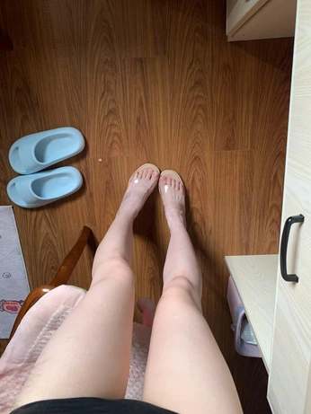 A cover of "美腿" cluster. The owner is ulyssess. The cluster consists of 2 elements.