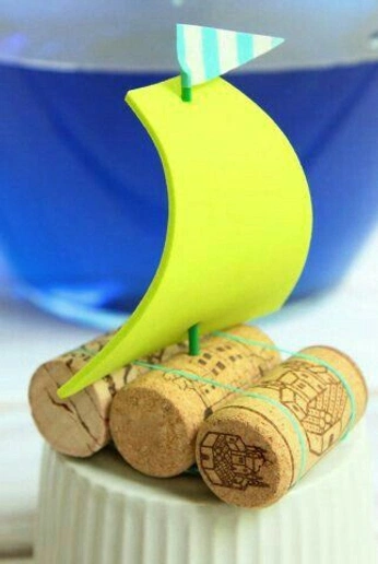 A cover of "Basteleien" cluster. The owner is tobysphotolens. The cluster consists of 11 elements.