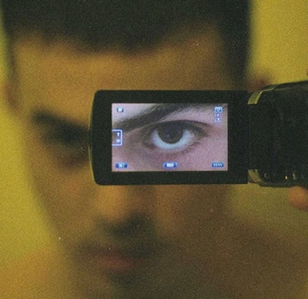 A cover of "char" cluster. The owner is annesophie. The cluster consists of 2 elements.