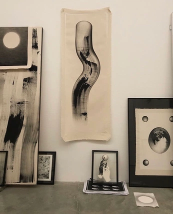 A cover of "Art" cluster. The owner is thestudiomarylou. The cluster consists of 4 elements.