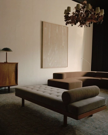 A cover of "Construyendo el hogar" cluster. The owner is joonnaa. The cluster consists of 2 elements.