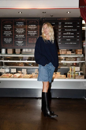 A cover of "auntie meg ur so cool" cluster. The owner is andie. The cluster description is "dressing well to rebel, styling timelessly to revolt". The cluster consists of 17 elements.