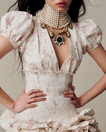 A cover of "zema" cluster. The owner is jadesomber. The cluster consists of 22 elements.