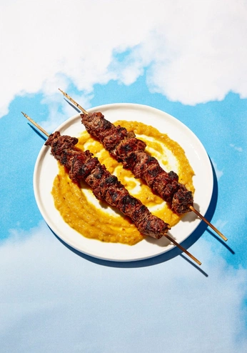 A cover of "Delfina" cluster. The owner is luismendes. The cluster consists of 187 elements.