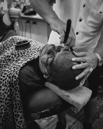 A cover of "DOMINIK" cluster. The owner is studio.onra. The cluster consists of 53 elements.