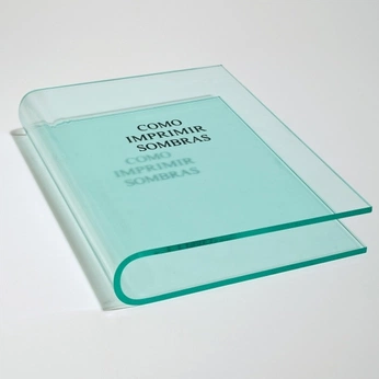 A cover of "LIBRO DE ARTISTA" cluster. The owner is hjklasd. The cluster consists of 61 elements.