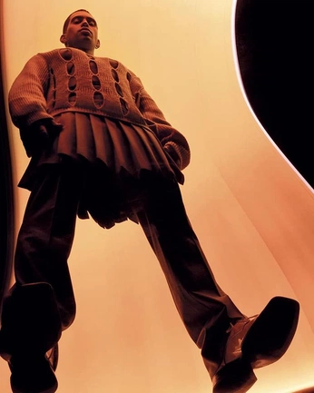 A cover of "BIGHOUSE" cluster. The owner is tawarcuri. The cluster consists of 100 elements.