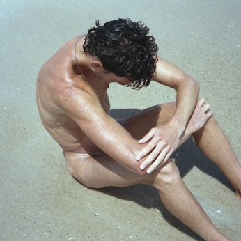 A cover of "e f e : )" cluster. The owner is efecan. The cluster consists of 22 elements.