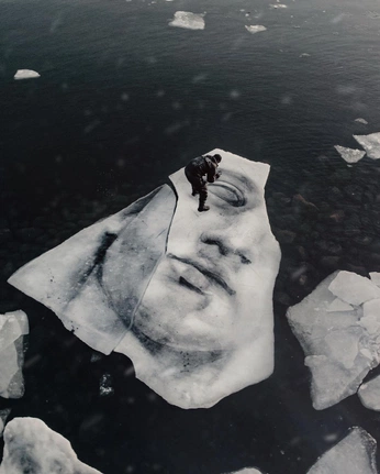 A cover of "ART N AESTHETICS" cluster. The owner is altoctober. The cluster consists of 33 elements.