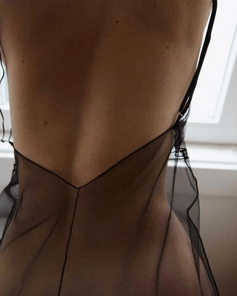 A cover of "transparency" cluster. The owner is sophiemarielle. The cluster consists of 12 elements.