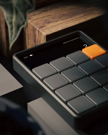 A cover of "Lighting - Product" cluster. The owner is langvikdesign. The cluster consists of 5 elements.