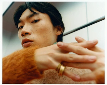 A cover of "photo_portraits" cluster. The owner is mspalafox. The cluster consists of 109 elements.