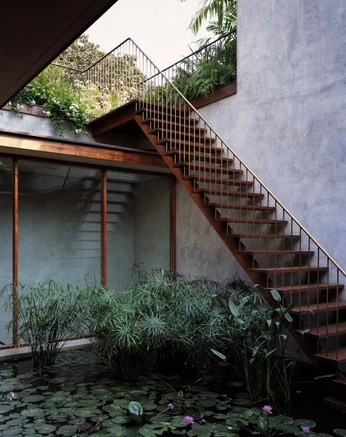 A cover of "Mod Castle" cluster. The owner is demo97. The cluster consists of 24 elements.