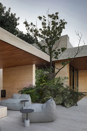 A cover of "Internal courtyard" cluster. The owner is ayshand. The cluster consists of 26 elements.