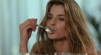 A cover of "HER" cluster. The owner is womanizer. The cluster consists of 407 elements.