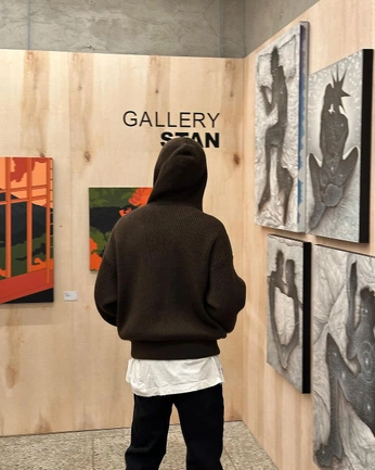 A cover of "B.I 킨한빈" cluster. The owner is l.yna2. The cluster consists of 1 element.