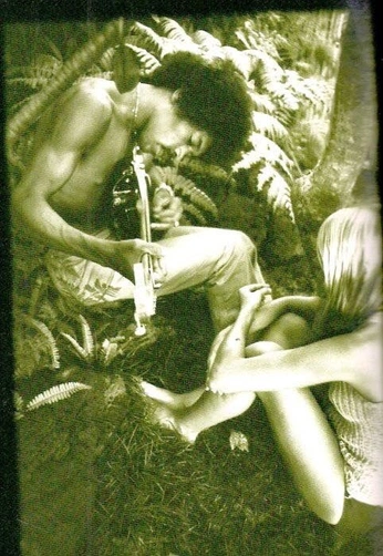 A cover of "green" cluster. The owner is crowleytheboy. The cluster consists of 352 elements.