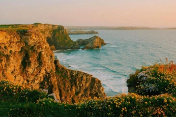 A cover of "Cliffs" cluster. The owner is ferminrp. The cluster consists of 2 elements.