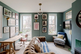 A cover of "Interior Colours" cluster. The owner is aperiosdesign. The cluster consists of 1 element.