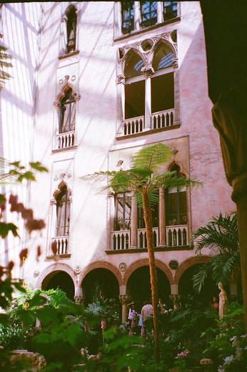 A cover of "boston" cluster. The owner is amandaecreates. The cluster consists of 2 elements.