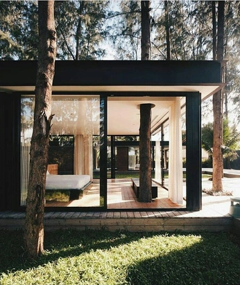 A cover of "studios" cluster. The owner is aaronletchr. The cluster consists of 5 elements.