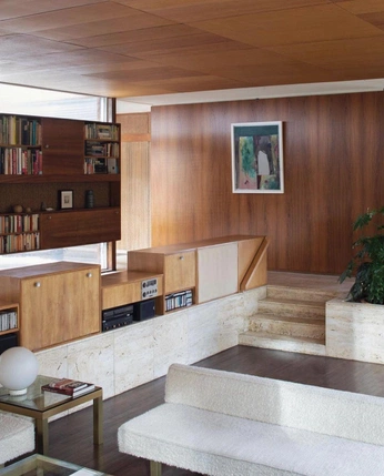 A cover of "Home-Manifestation" cluster. The owner is matthgray. The cluster consists of 1 element.