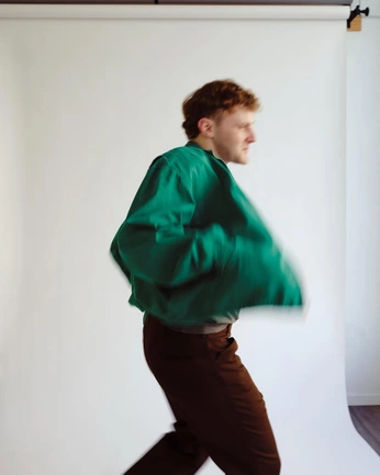 A cover of "studio portraits" cluster. The owner is aawaari. The cluster consists of 1 element.