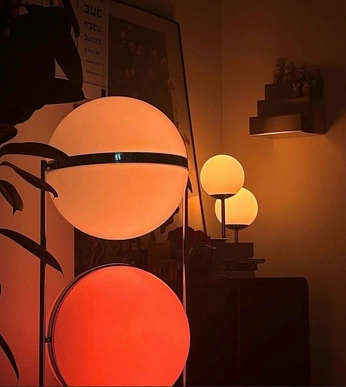 A cover of "Idea of the day" cluster. The owner is byyyae. The cluster consists of 2 elements.