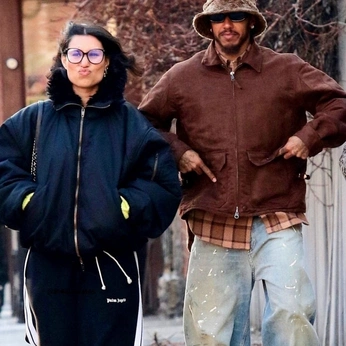 A cover of "Fits" cluster. The owner is castillo. The cluster consists of 8 elements.