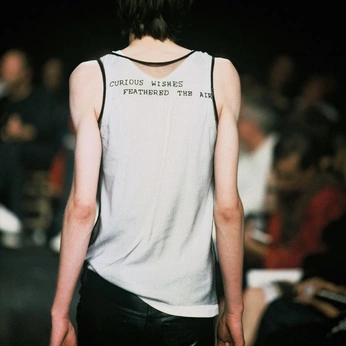 A cover of "clothes" cluster. The owner is katguerra. The cluster consists of 25 elements.