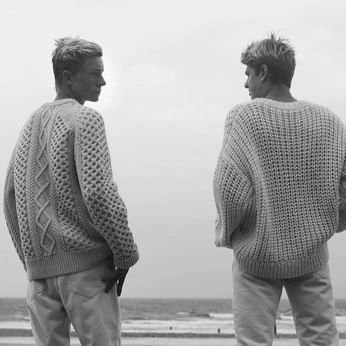 A cover of "Garza Effect" cluster. The owner is gray01. The cluster consists of 18 elements.