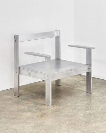 A cover of "M_" cluster. The owner is chrom. The cluster consists of 3 elements.