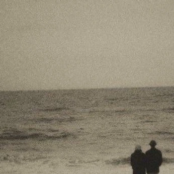 A cover of "Sea" cluster. The owner is skeezee. The cluster consists of 3 elements.