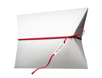 A cover of "packaging" cluster. The owner is cosmiccbrownie. The cluster consists of 27 elements.